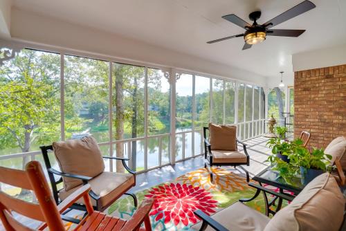 Jefferson House | Lakefront Retreat in Jefferson w/Screened Porch!