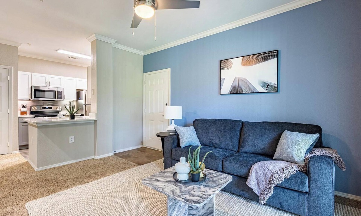 Webster Apartment | Landing | Amazing 1BD, Gym