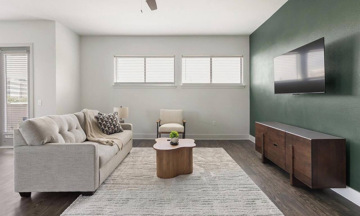 Dallas Design District Apartment | Landing | Incredible 2BD, Gym, Clubhouse