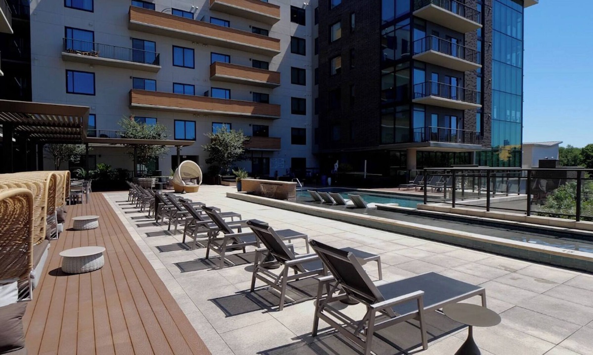 Houston Apartment | Landing | Incredible 2BD, Gym, Tennis Court