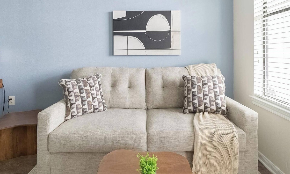 Northeast Houston Apartment | Landing | Modern 1BD, Gym, Game Room