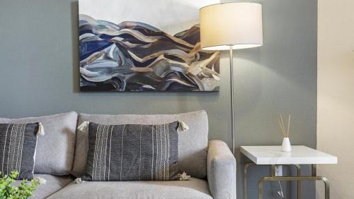 Falconhead Apartment | Landing Modern Apartment with Amazing Amenities (ID3101)