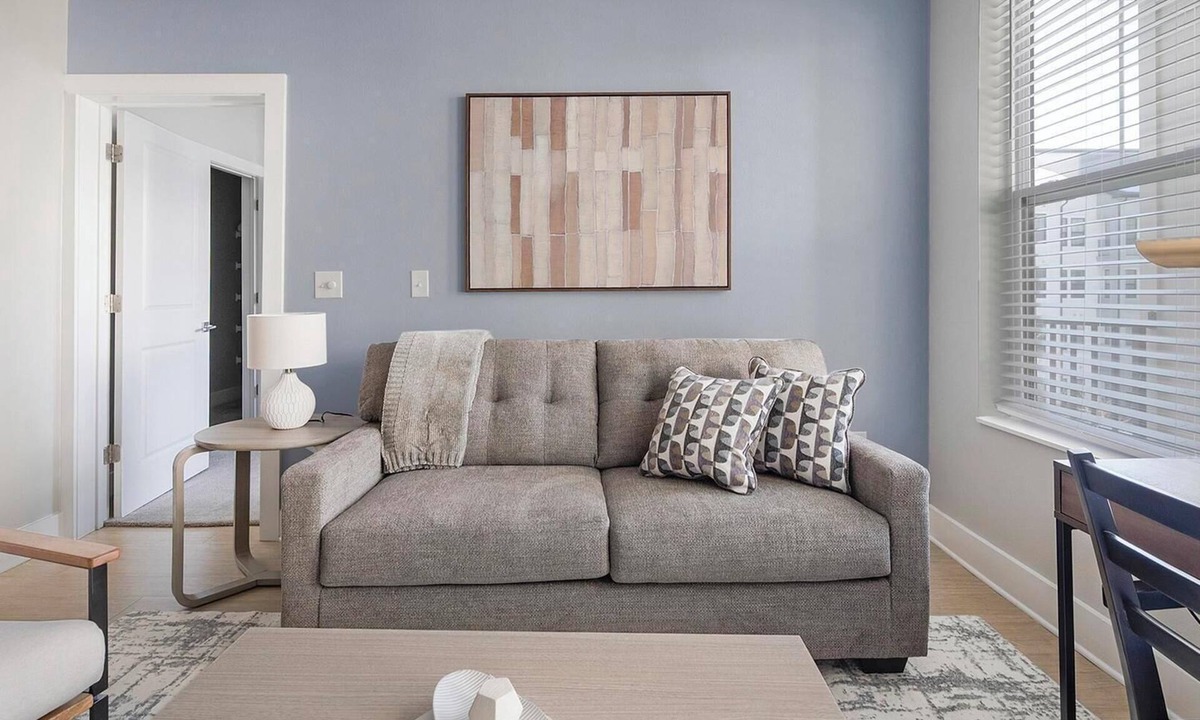 Rock Creek Apartment | Landing | Spectacular 2BD, Courtyard, Gym