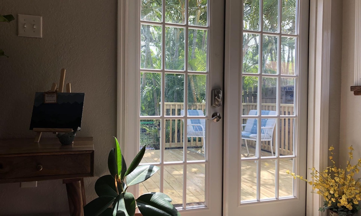 Juno Beach House | Large lock off room on the backside of our home, 2 miles from beaches. US1&PGA