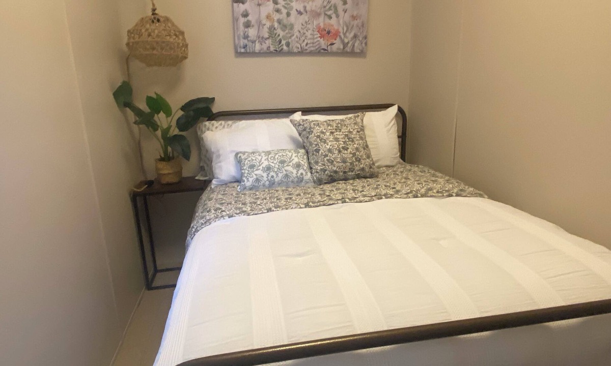 Eunice Cabin | Le Petite Maison: A rustically charming rental space with exemplary hospitality.