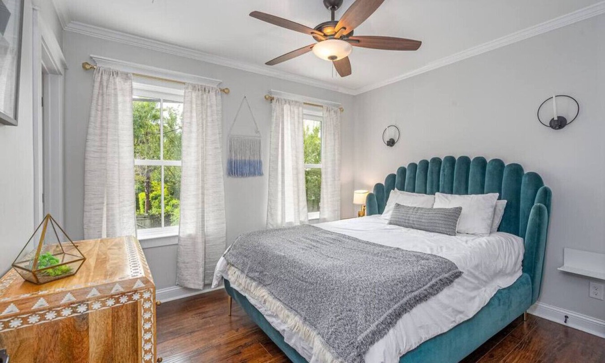 Beach Institute Apartment | Liberty Carriage