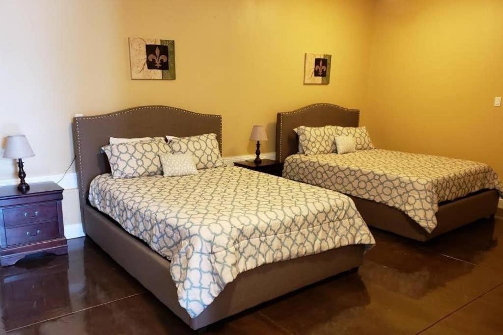 Algiers Point Apartment | Lovely Studio Apartment in Algiers Point Sleeps 4