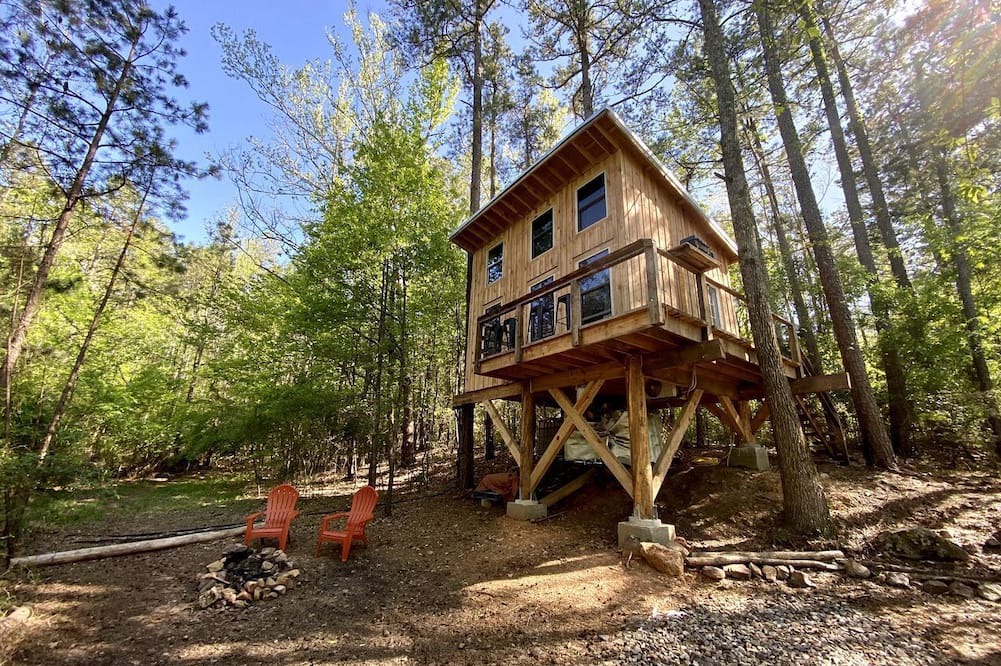 Boles Cabin | Luminous Peaceful Treehouse with Incredible Forest Views and Fire Pit in Arkansas