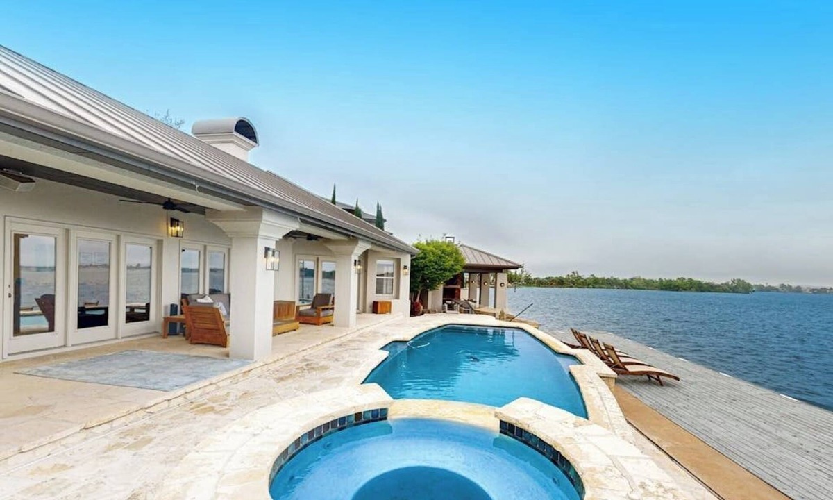 Horseshoe Bay West House | Luxe lakefront retreat with private pool, spa, lakeside terrace, gourmet kitchen
