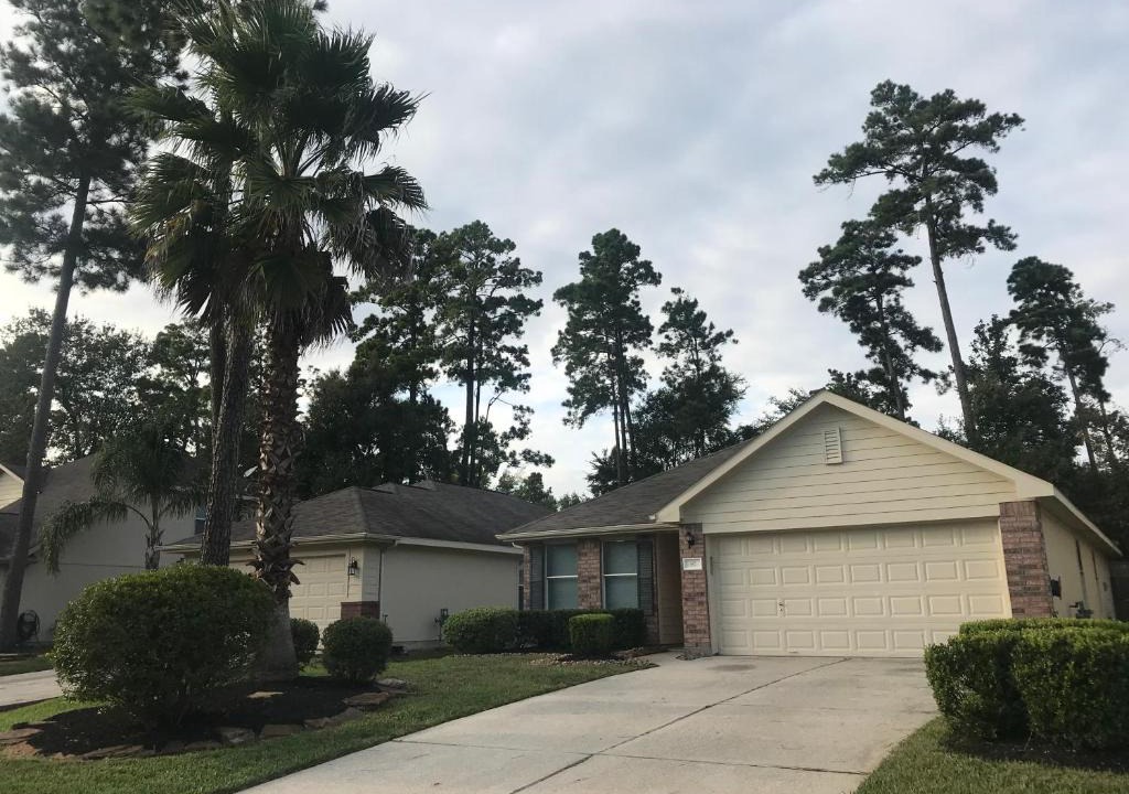 College Park House | Luxurious 3 Bedroom House The Woodlands TX
