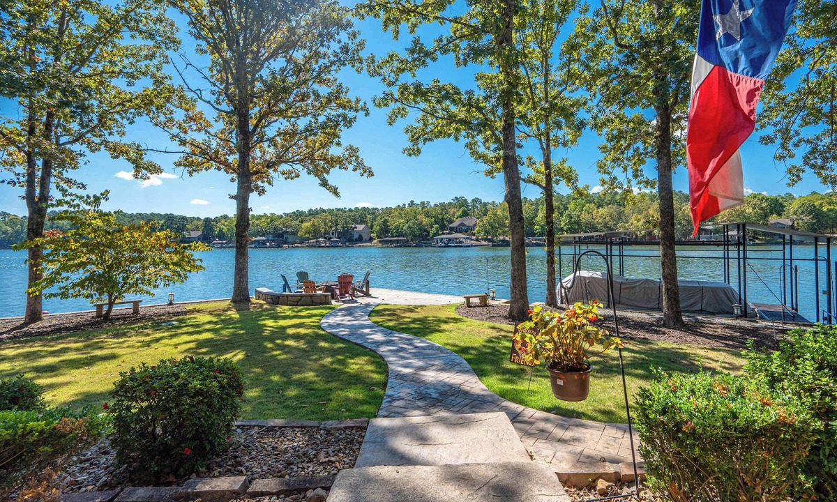 Hot Springs Village House | Luxury Lakefront Retreat in Hot Springs Village
