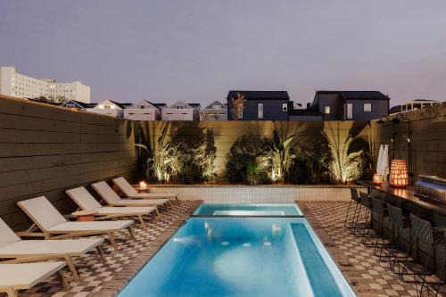 Faubourg Lafayette House | Luxury New Home Heated Pool and Spa