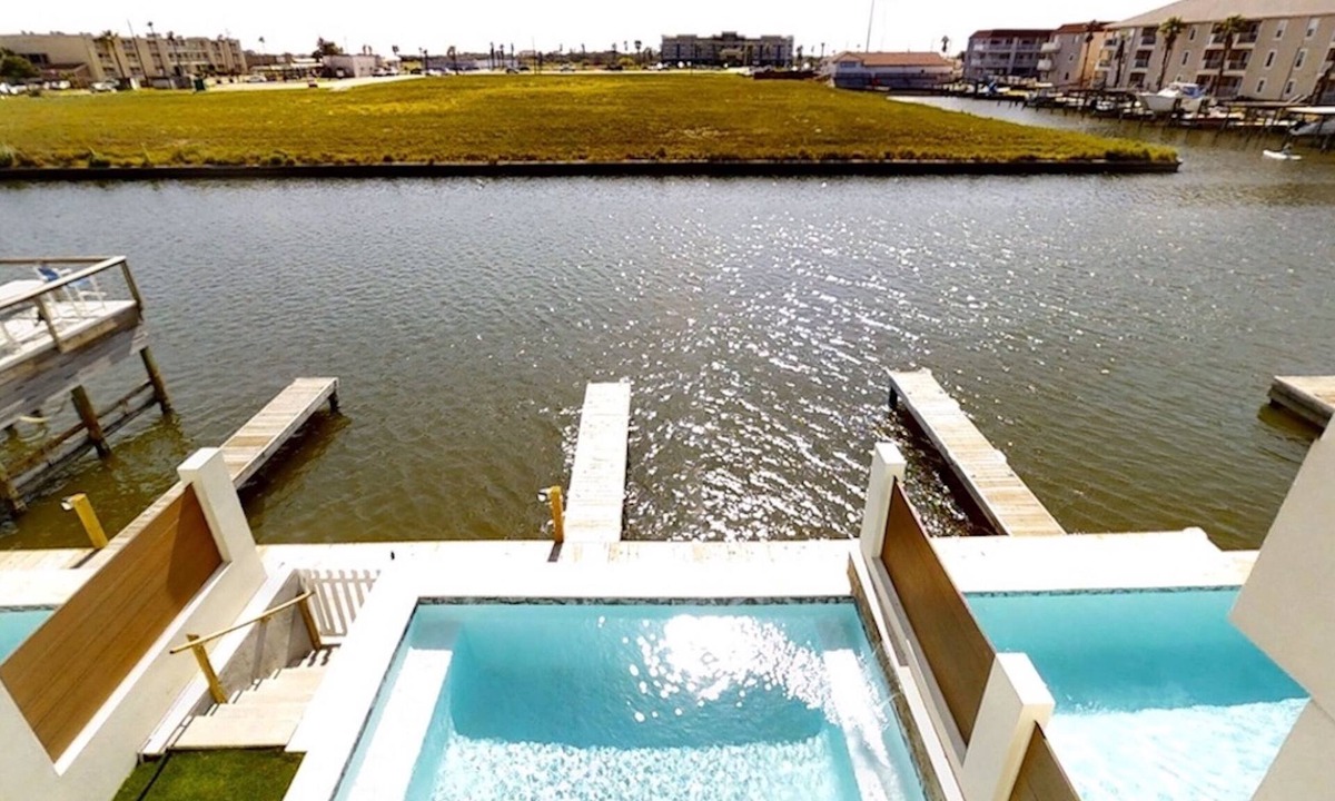 Corpus Christi House | Luxury Water Front Home: Private Pool, Boat Dock & Outdoor Decks, Mins to Port A