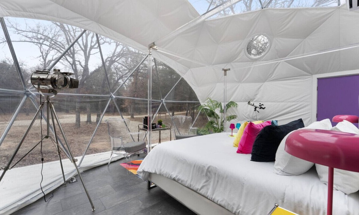 Myra House | Mod Squad Bubble Hut