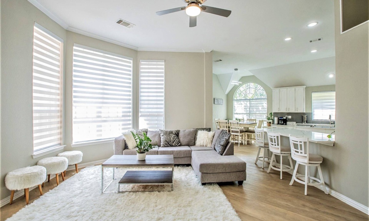 Valley Ranch House | Modern 1-Story, 10mins from DFW Airport. Pets Welcome. Beautiful Neighborhood.