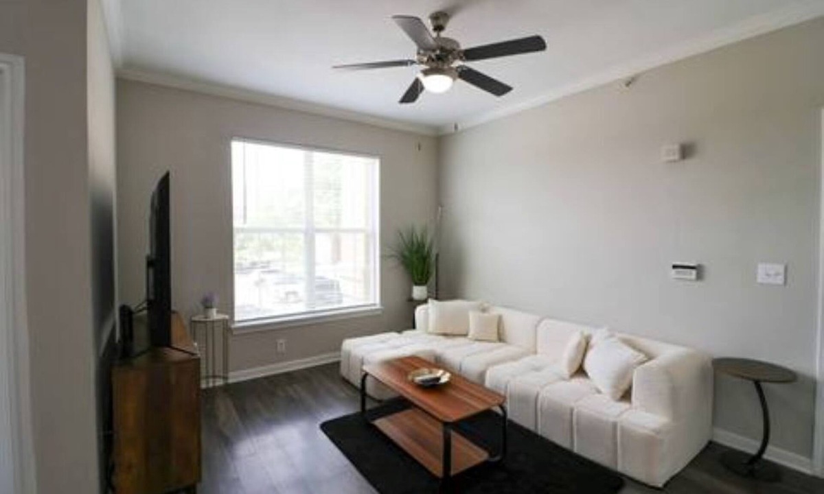 Egypt Apartment | Modern 1BR in Magnolia Close to The Woodlands