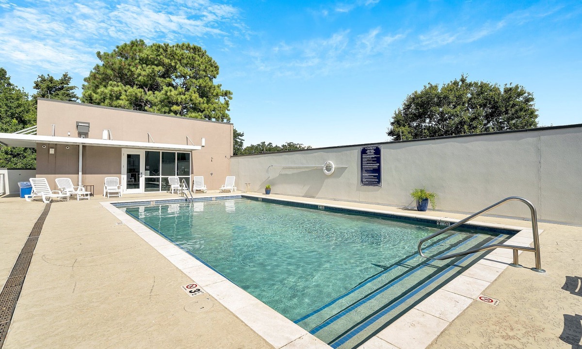 New Orleans Apartment | Modern 2BR Bywater condo with 2 king beds, pool & gym. Balcony, parking, near French Quarter.