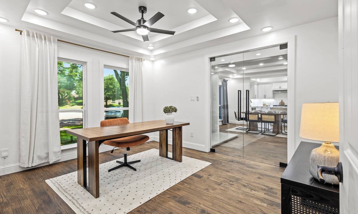Lake Highlands House | Modern and Spacious - 4 Bedroom, 3.5 Bath, PLUS Office in Dallas