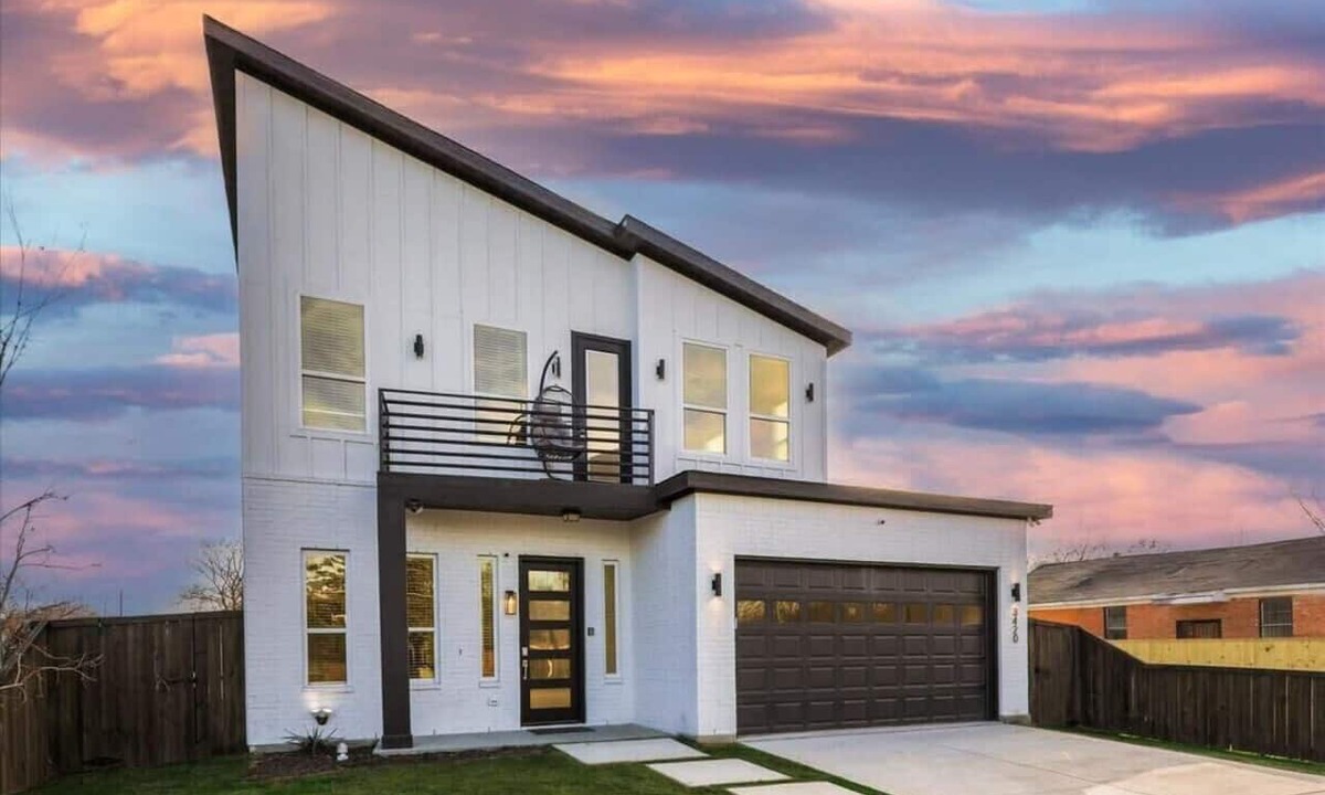 West Dallas House | Modern and Spacious High End Home near Downtown