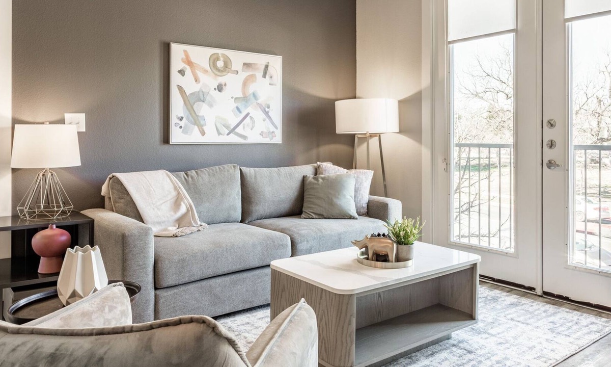 Los Indios Apartment | Modern Apartment in Prime Location (ID7345X71)