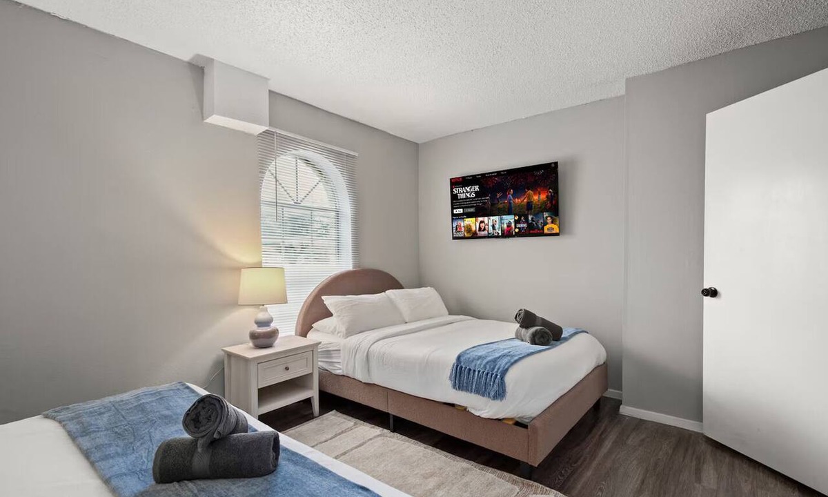 North University Apartment | Modern Austin 1 Bedroom Near DT & UT Austin