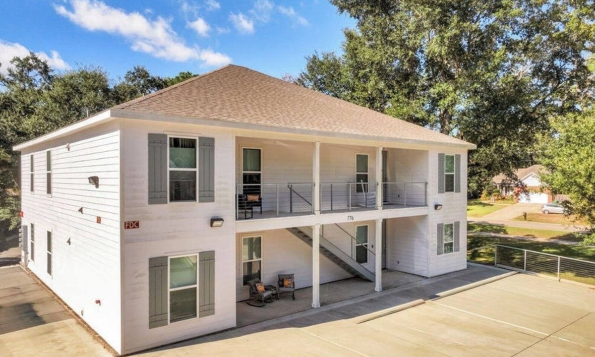 Diamondhead Condo | Monthly Discount! Near the Golf Course - Diamondhead Country Club at 228Vacay