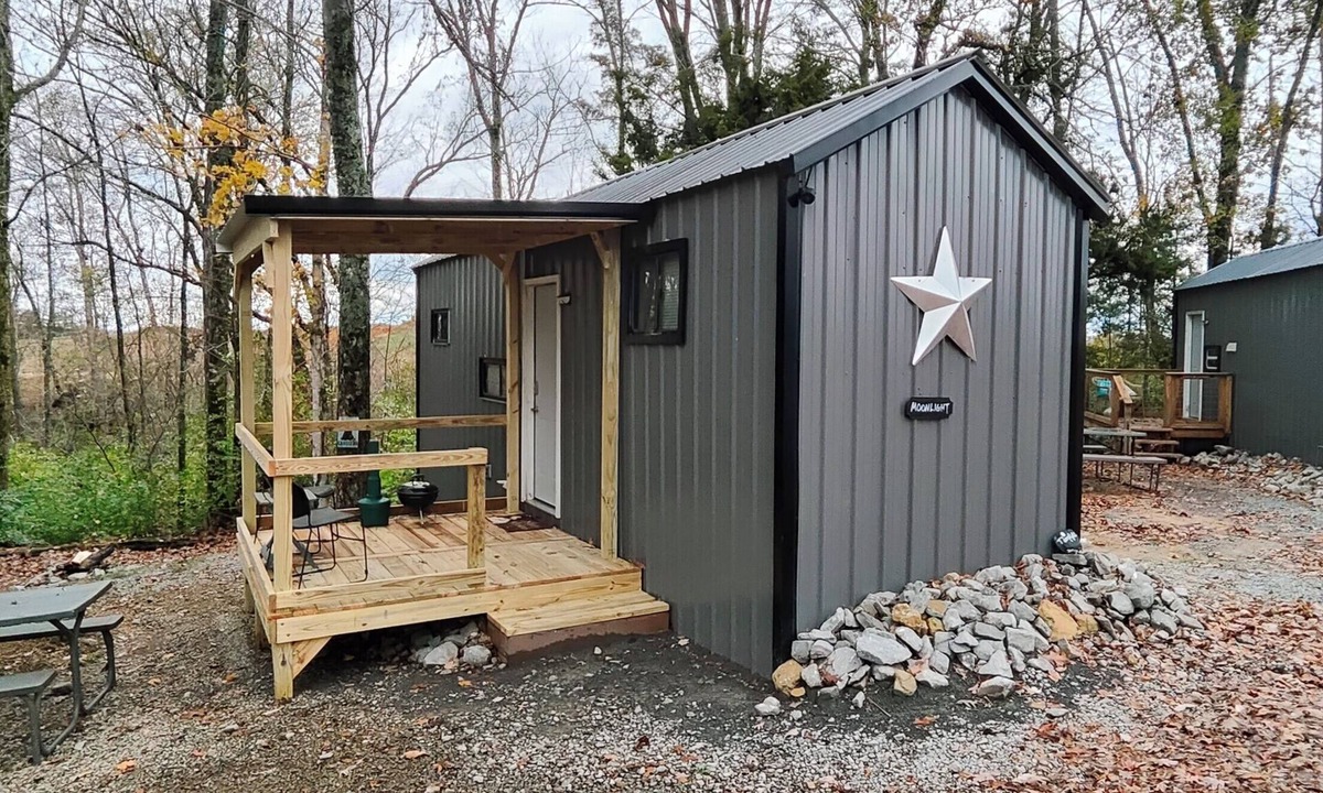Columbia House | Moonlight (Tiny home - Camper conversion)