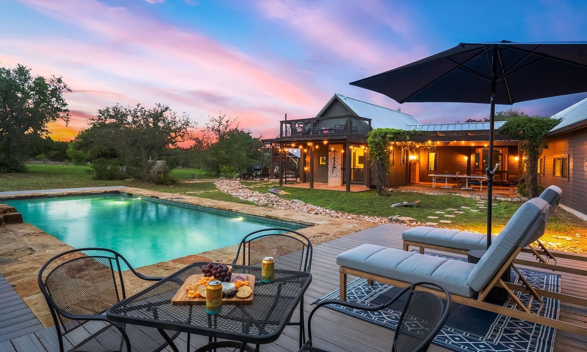 Driftwood House | NEW Pool, Hot Tub, Ping Pong, Fire Pit, Views on Stunning 5-acre Retreat!