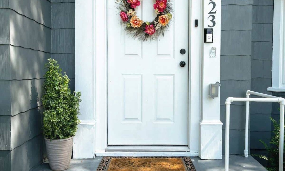 Van Buren House | Newly Remodeled 3BR in Town · Cherry Street