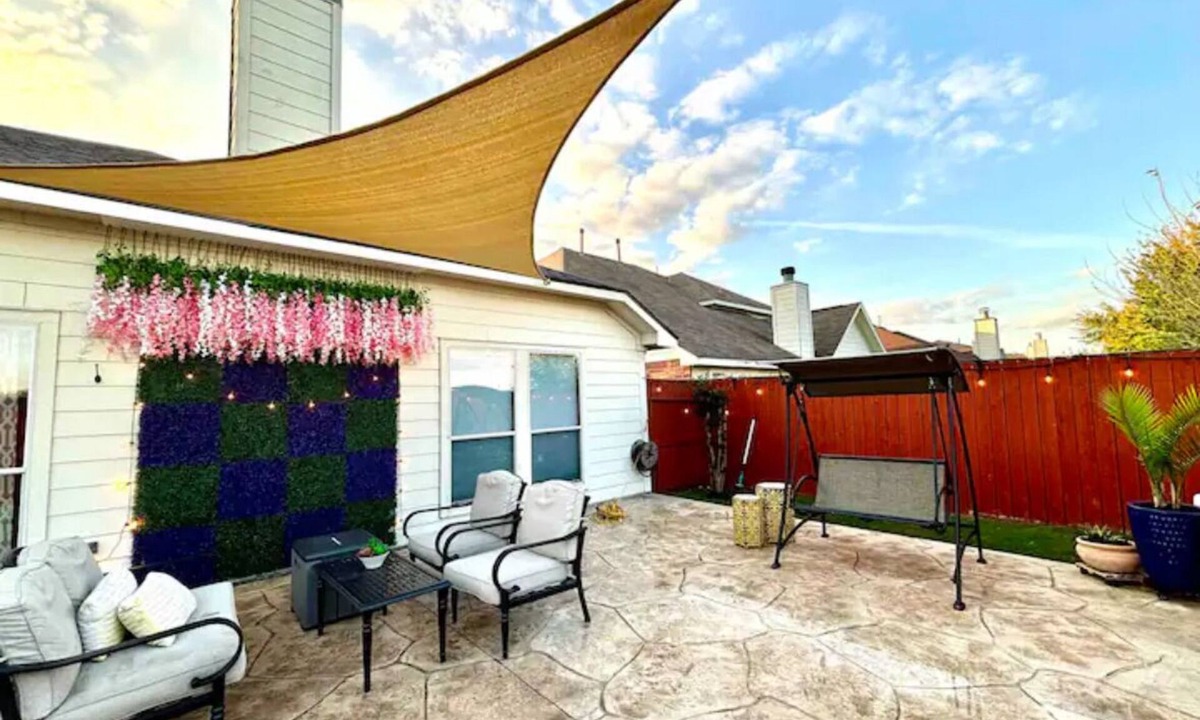Houston House | No Pet FEES/FREE Snacks&Drink/BigBackyard For Family
