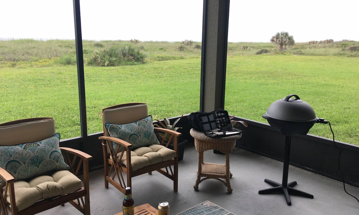 Vilano Beach Condo | Oceanfront Paradise! 2/2 mins from St. Augustine! Great for families & couples!