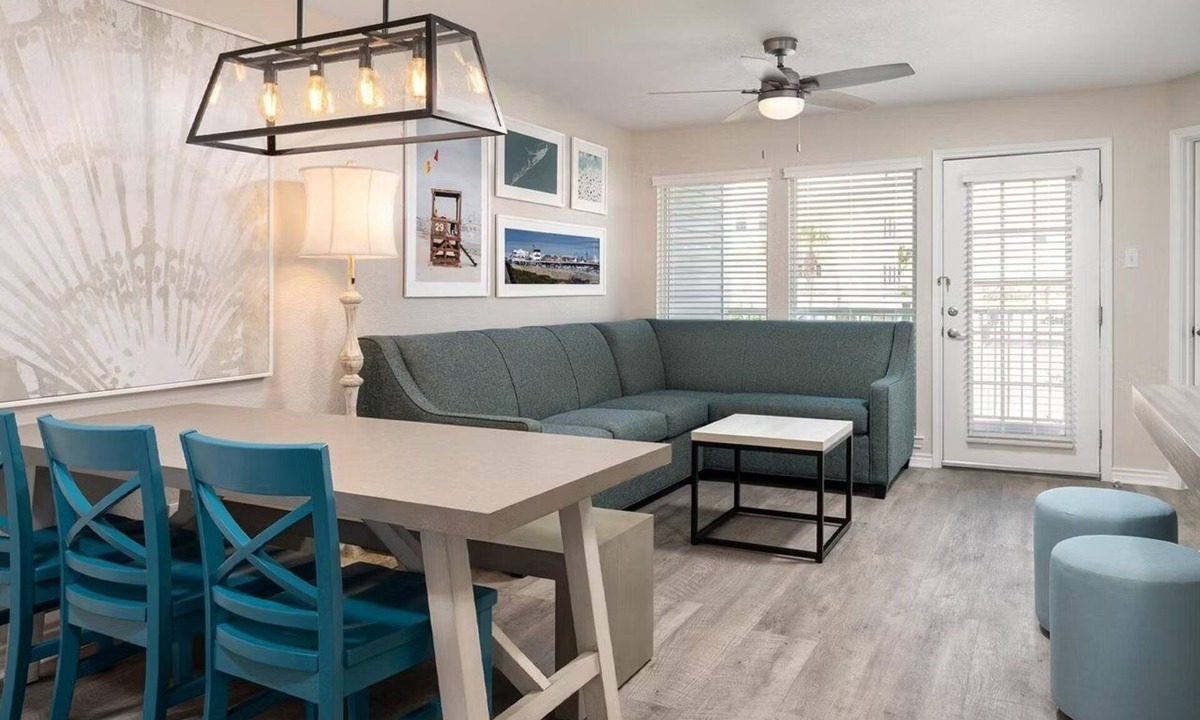 Galveston Hotel | Oceanfront Stay w/Tennis & Waterpark Access Nearby | Two 2BR Villas