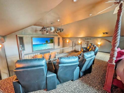 Elkins House | Ozark Mountain Retreat- Movie Theatre Dance Floor