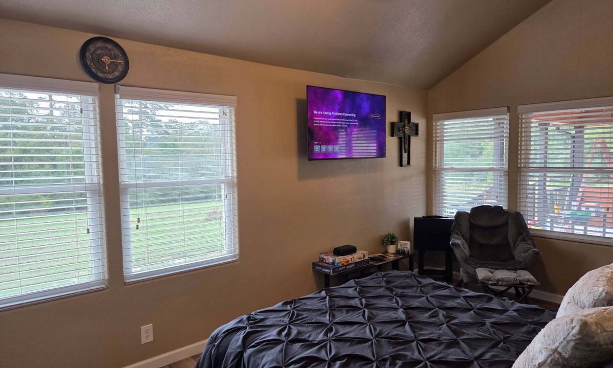 Glenwood Cabin | Peaceful and private cabin overlooking the National Forest with AC in Glenwood