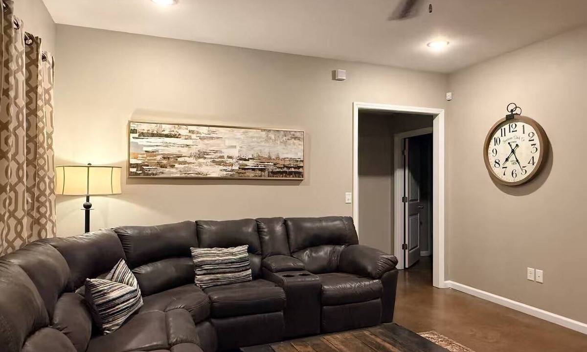 Jonesboro Apartment | Private 2BR, 5 ★ Stylish Pad – near ASU : B