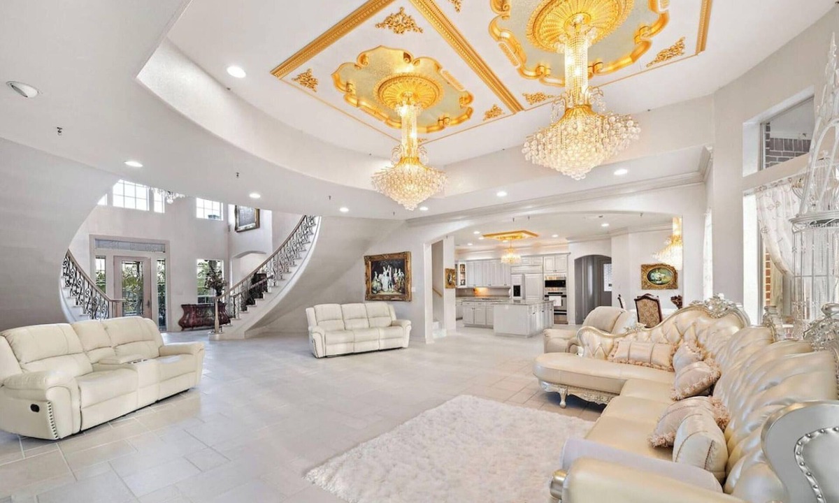 Dickinson Villa | Private Mansion Retreat Basketball Court and More