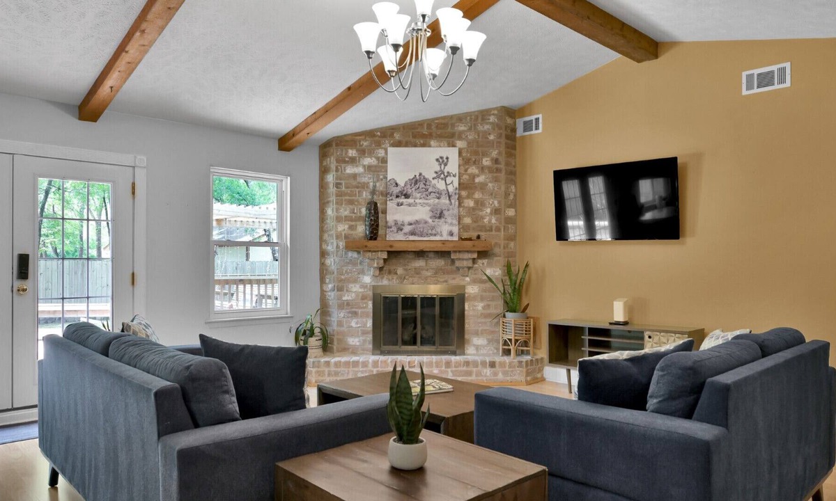 Grogan's Mill House | Private Pool, Large Backyard, Prime Location, EV Charging Outlet