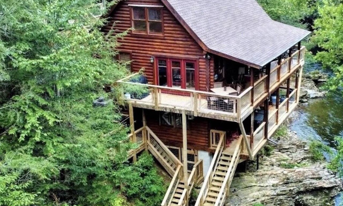 Sevierville Cabin | Private Riverfront Cabin | Little Pigeon River