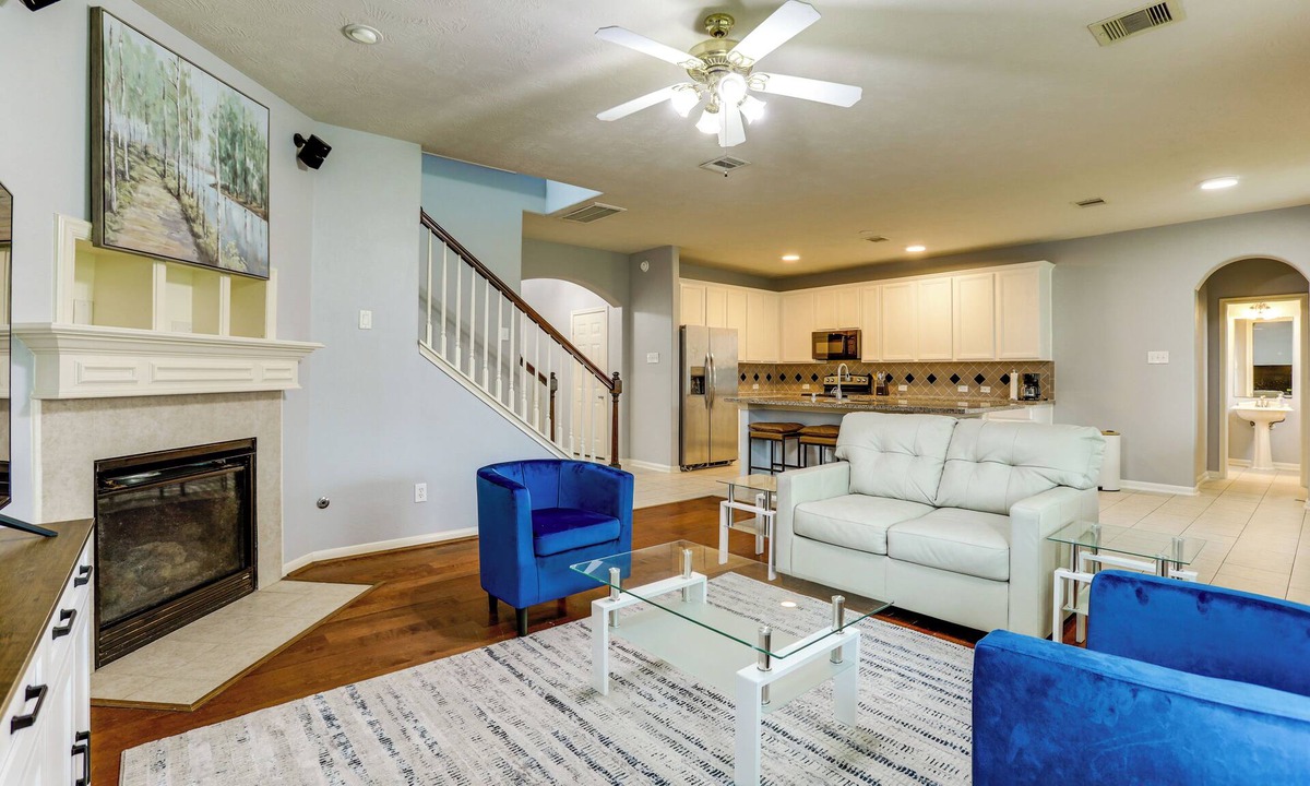 Richmond House | Private Yard & Furnished Patio! Rosenberg Retreat