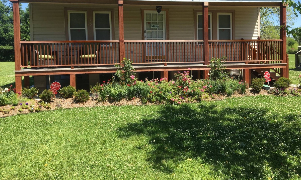 Carencro House | Quiet and Comfy Living