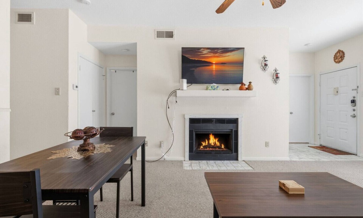 Astrodome Apartment | Quiet and Peaceful Med Center 2 Bd/1Ba