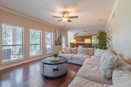 Legend Hills House | Relaxing Home in San Antonio