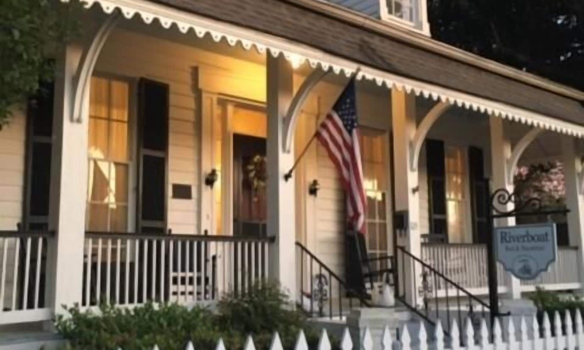 Natchez Bed & Breakfast | Riverboat Bed & Breakfast