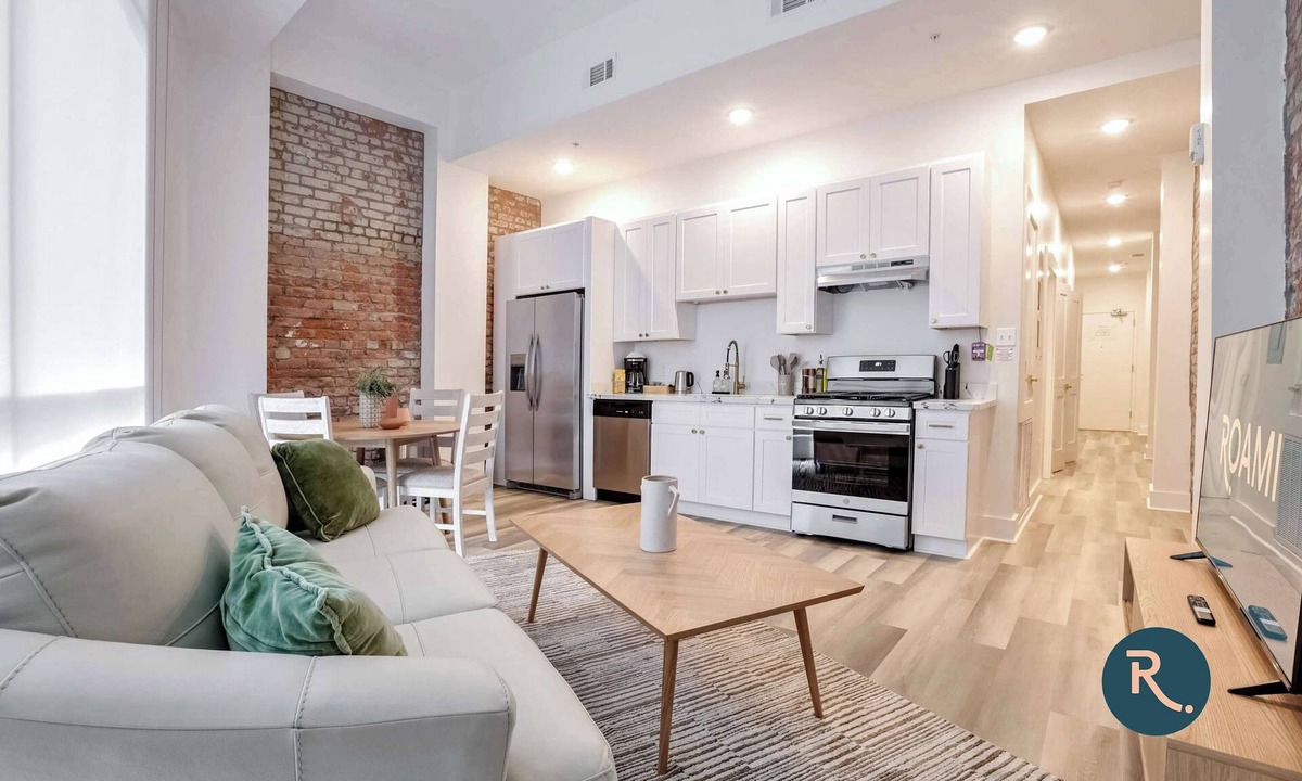 Arts/Warehouse District Apartment | Roami at Churchill | 3 Bed Combo | 2 Units