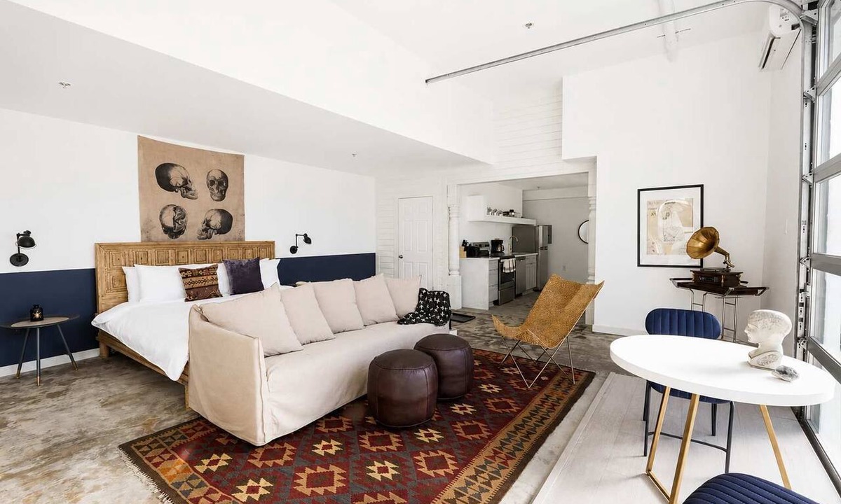 Faubourg Marigny Apartment | Roami at The Mandeville | Studio