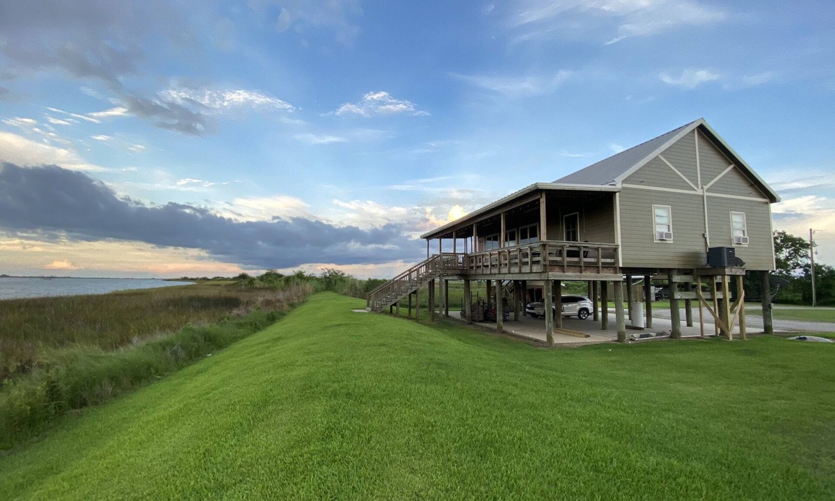 Grand Chenier Cabin | Rockefeller Refuge Creole Nature Trail Where Marsh Meets Sky Grand Chenier, LA