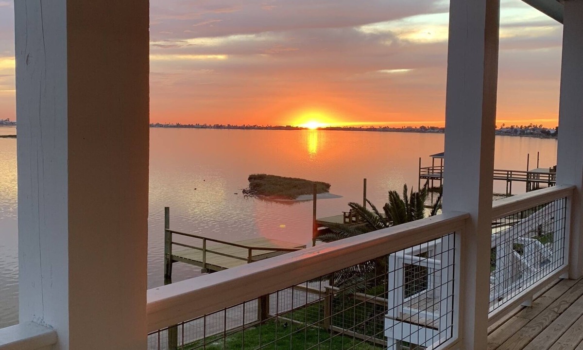 Rockport House | Sea Breeze Cove-waterfront-rooms with views, dock with fish