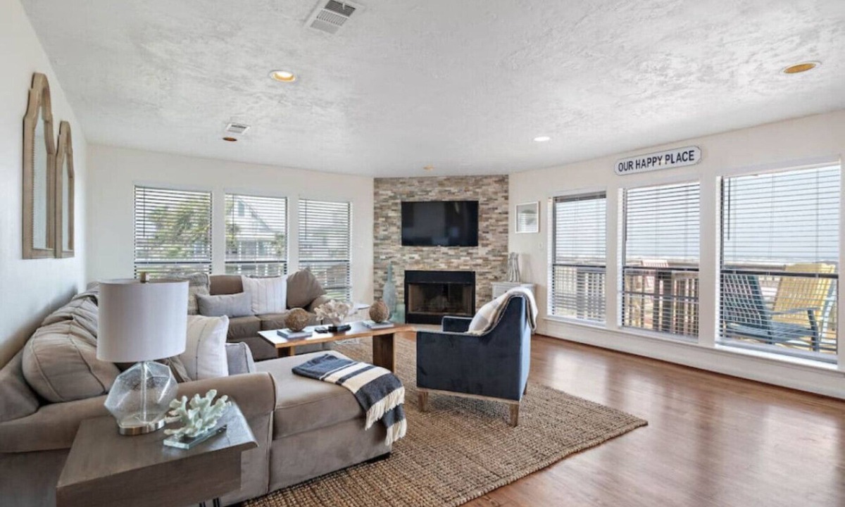 Pointe San Luis House | Secluded Beachfront House w/Gorgeous Water Views