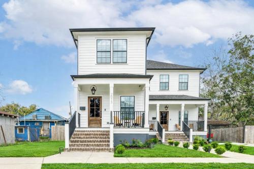 Dillard House | Seize the Stay Creole Cottage Main