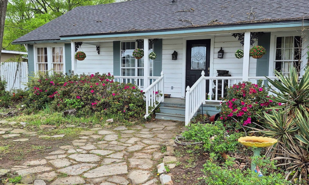 Quitman House | Serendipity of QuitmannCharming 2-bedroom home